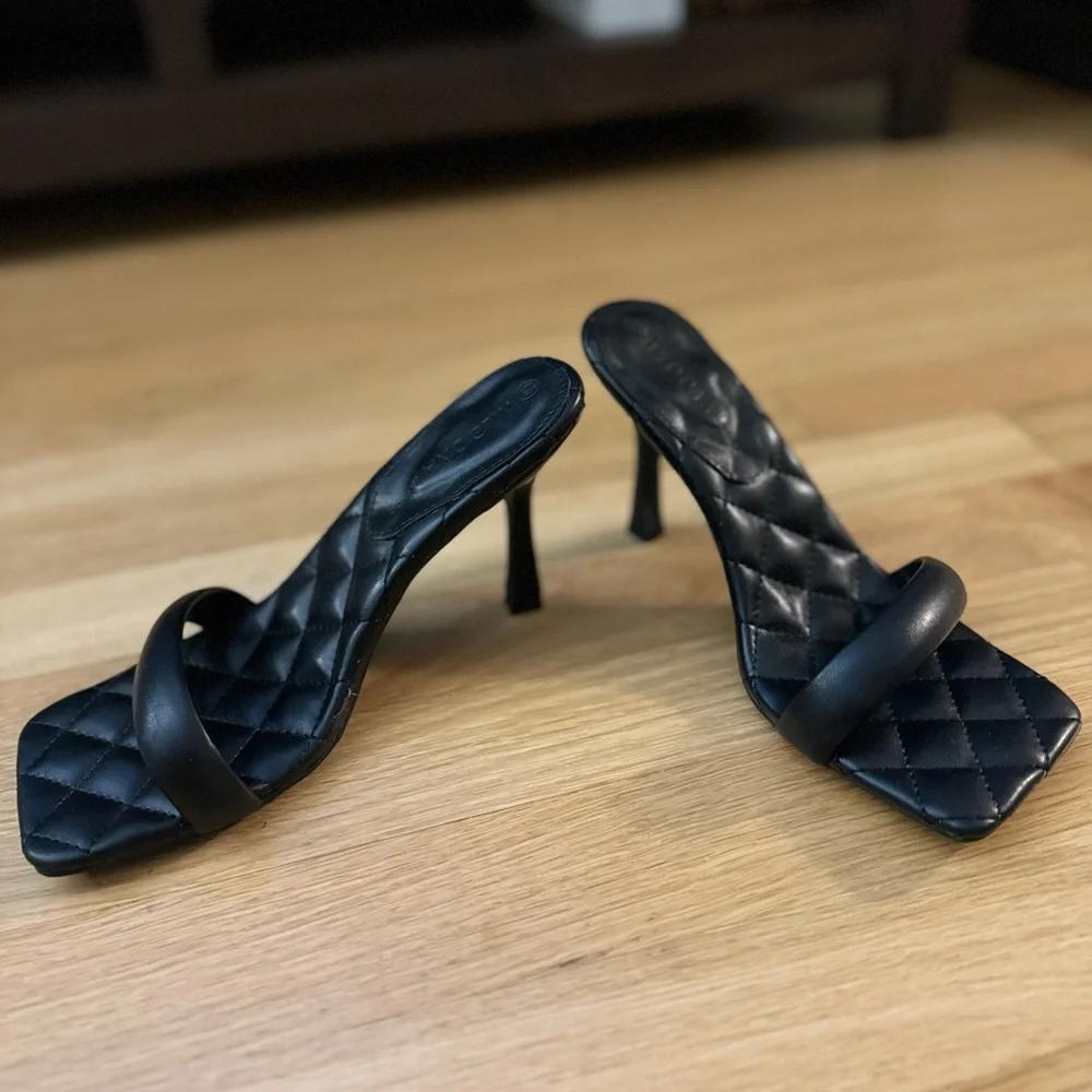 WILD DIVA LOUNGE Quilted Slide High Heel Sandal - Picture 6 of 9